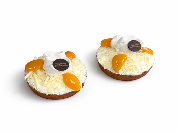 Klein vlaaitje abrikoos slagroom witte vlok